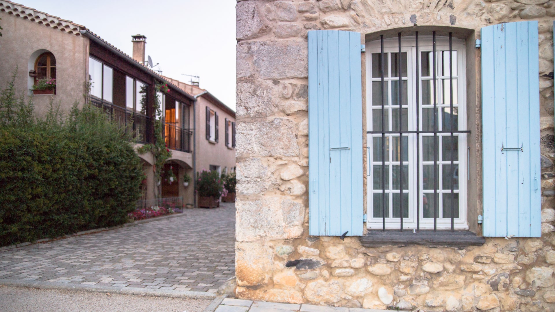 Rénover une maison ancienne à Toulon : les conseils d’un architecte d’intérieur